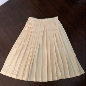 Butter yellow Vintage pleated skirt